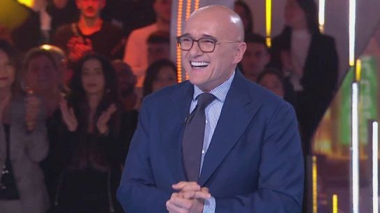 Il pubblico social polemizza sull'uscita dei veterani