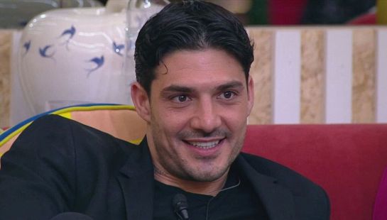 Lorenzo ironizza sulla fine della relazione con Shaila