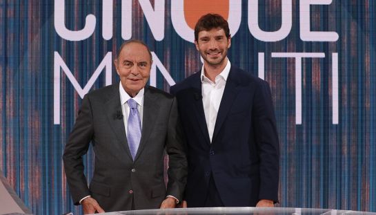 Stefano De Martino ospite da Bruno Vespa a Cinque minuti