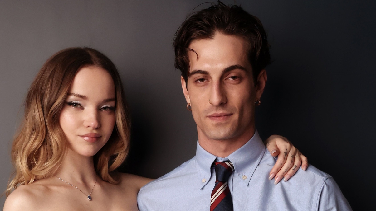 Damiano David imbarazzato sulla TV spagnola per le domande intime su Dove Cameron: "È di cattivo gusto"