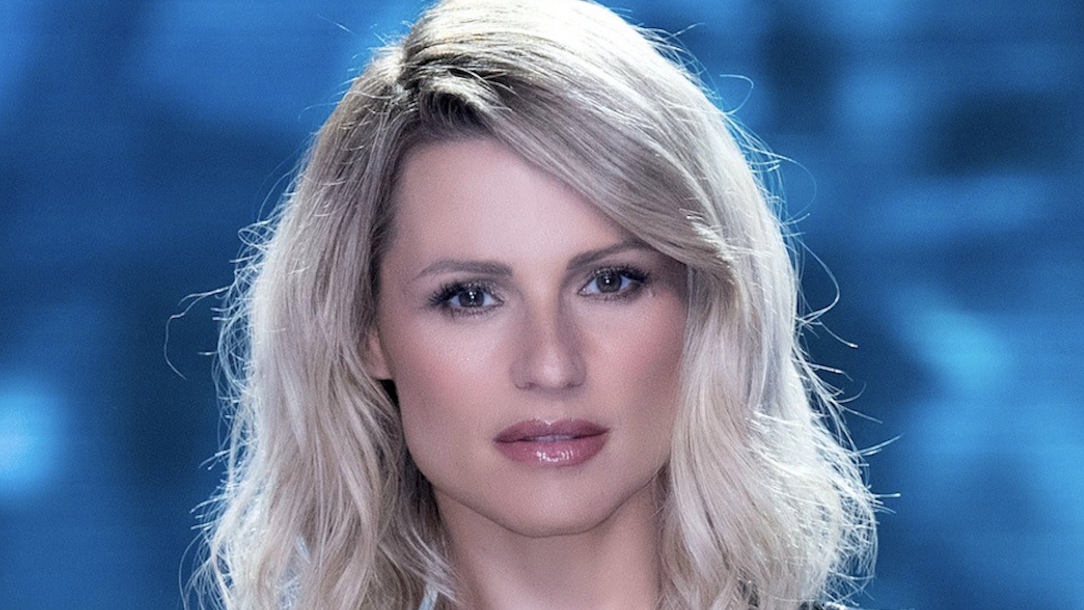 https://wips.plug.it/cips/libero.it/magazine/cms/2025/04/hunziker_eurovision_striscia.png