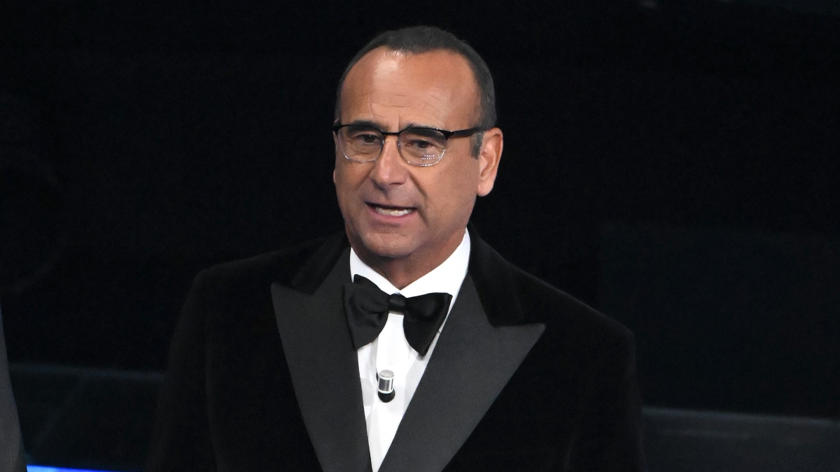 Sanremo 2026, bando aperto a tutte le tv (ma c'è una clausola spaventosa): chi minaccia Carlo Conti e il futuro della Rai