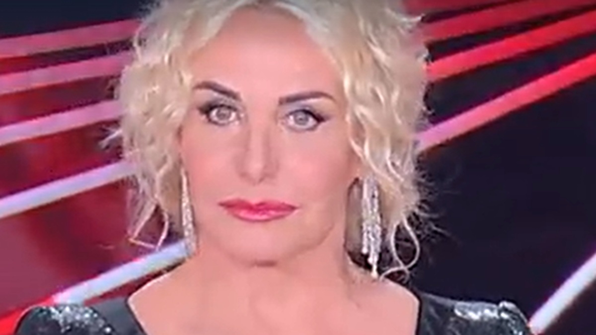 The Voice Senior, la semifinale: Clerici crolla con Graziella ("Scusate"), polemiche contro Loredana Bertè: "Se ne pentirà"