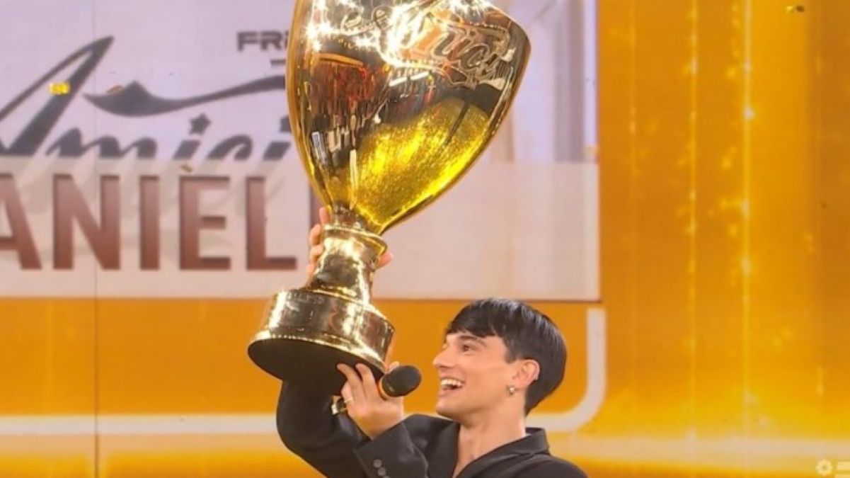 Amici 24, le pagelle della finale: l'impresa di Daniele (9), Celentano le azzecca tutte (8), Amadeus non colpisce (6)