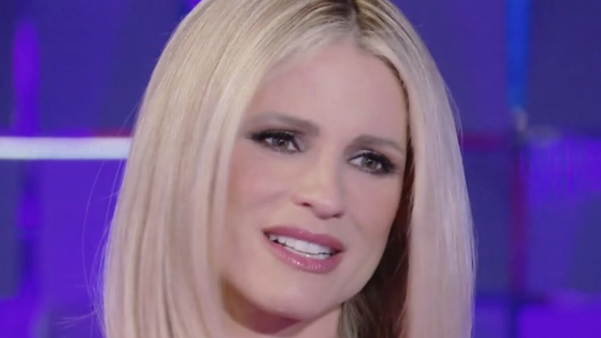 https://wips.plug.it/cips/libero.it/magazine/cms/2025/05/hunziker_eurovison_pasticcio.png