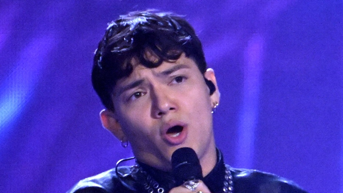 https://wips.plug.it/cips/libero.it/magazine/cms/2025/05/jj-cantante-vincitore-eurovision-2024-austria-chi-e.jpg