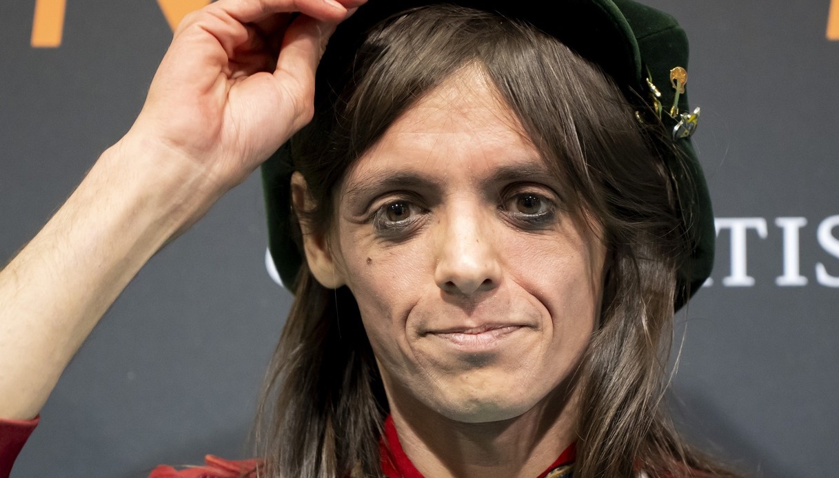 Lucio Corsi cambia 'lavoro' dopo Sanremo e l’Eurovision: la svolta (senza musica)