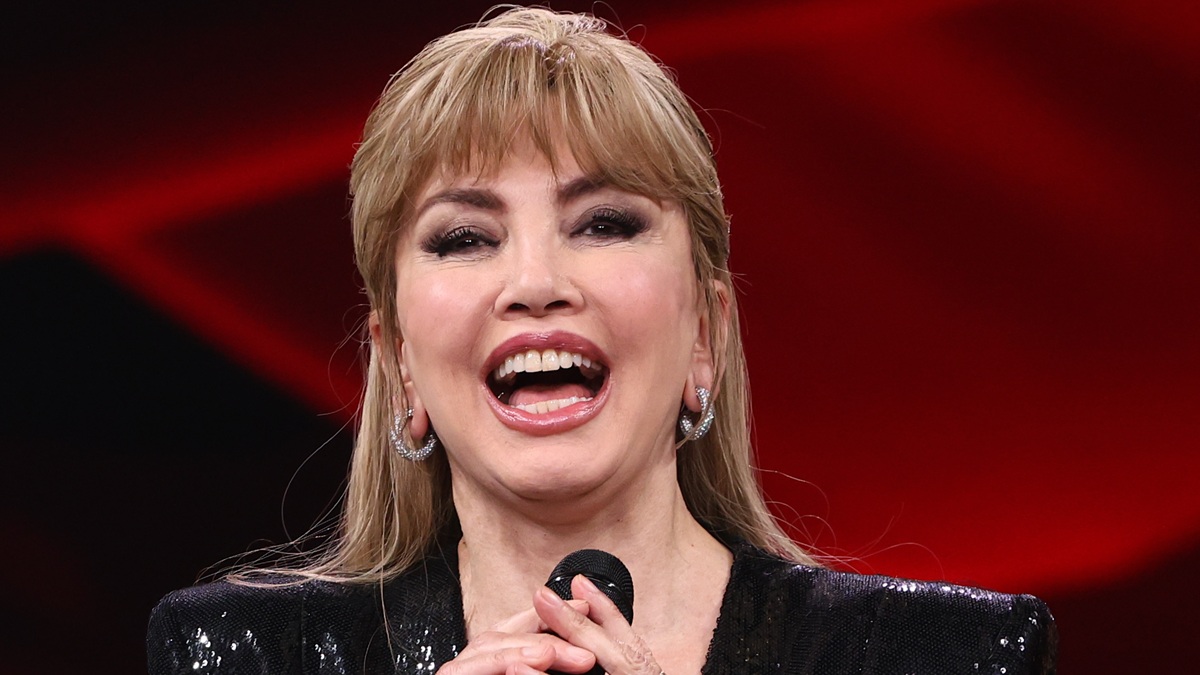 https://wips.plug.it/cips/libero.it/magazine/cms/2025/05/quanto-guadagna-milly-carlucci.jpg