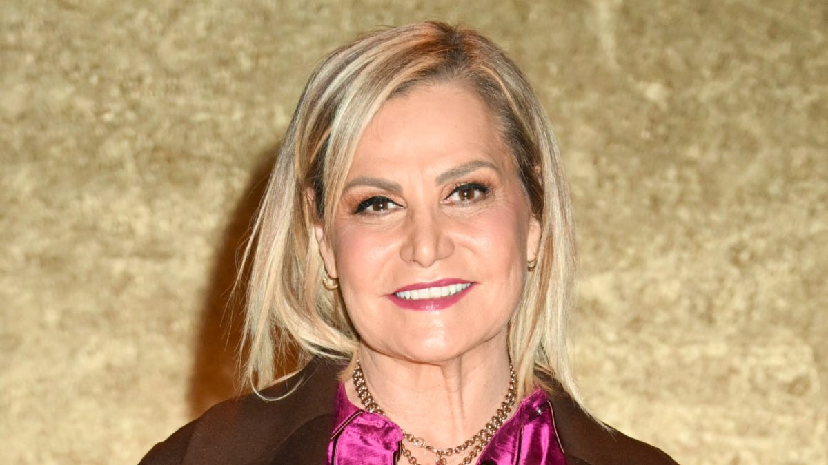 https://wips.plug.it/cips/libero.it/magazine/cms/2025/05/simona-ventura.jpg