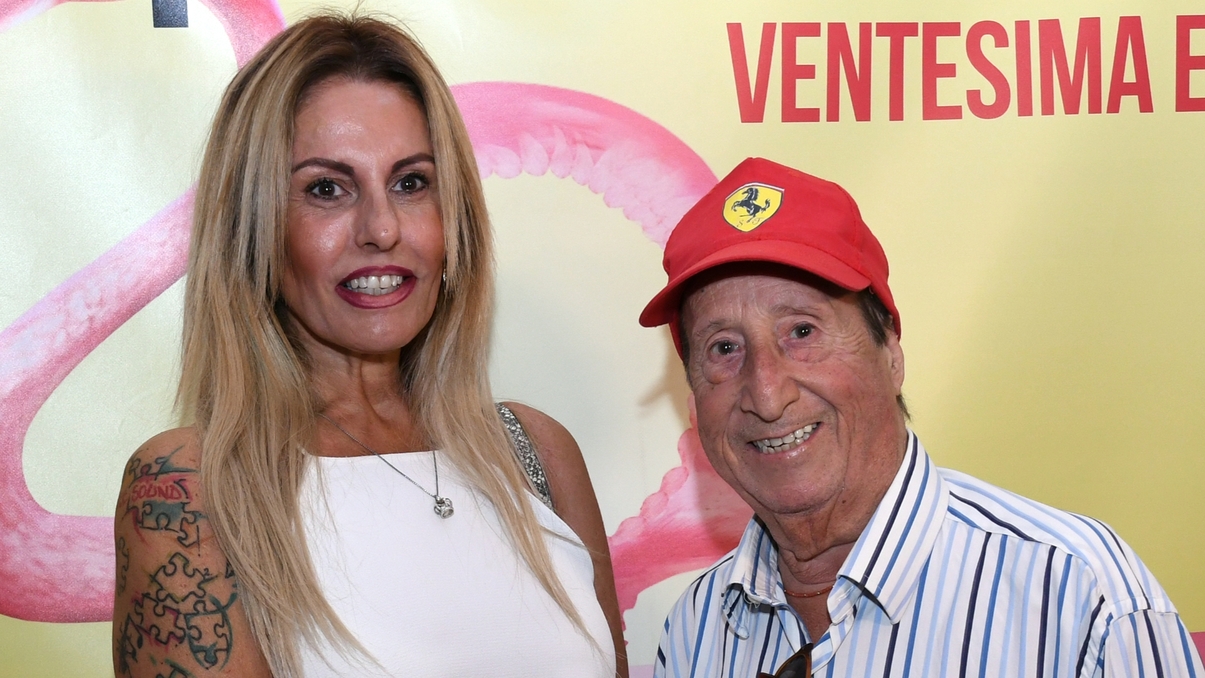https://wips.plug.it/cips/libero.it/magazine/cms/2025/05/stefania-corna-e-alvaro-vitali.jpg