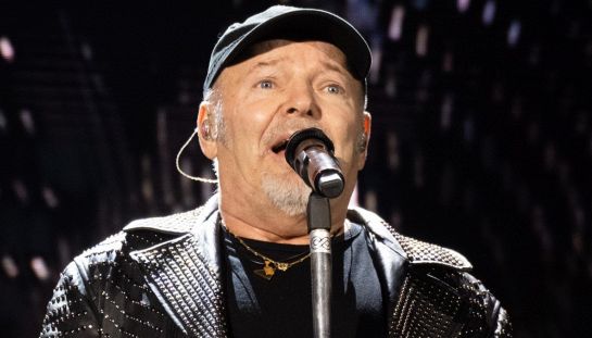 Terribile lutto per Vasco Rossi, il post di dolore: “E poi ci ritroveremo come le star, sempre vivo nel mio cuore” Vasco Rossi