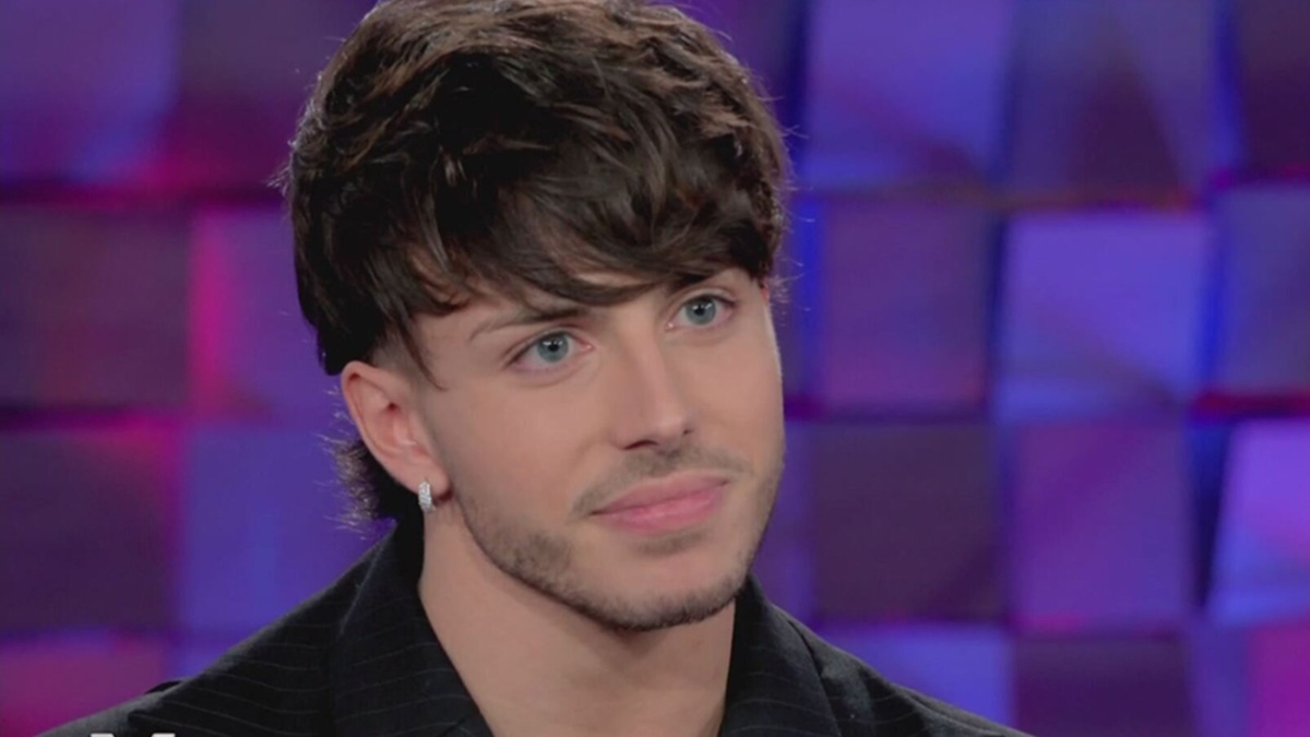 Verissimo, Mattia Zenzola scoppia in lacrime per il padre: "Non voglio perderlo". Poi la rivelazione su Benedetta Vari