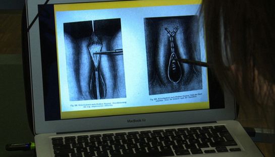 Vulva 3.0: questione di labbra Vulva 3.0: questione di labbra