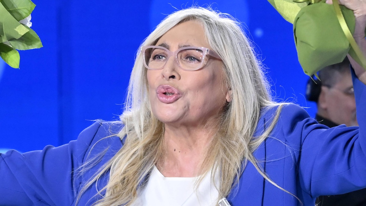 Rivoluzione Domenica In, Mara Venier arruola l’amico di Fiorello: il retroscena (e il no di Malgioglio)