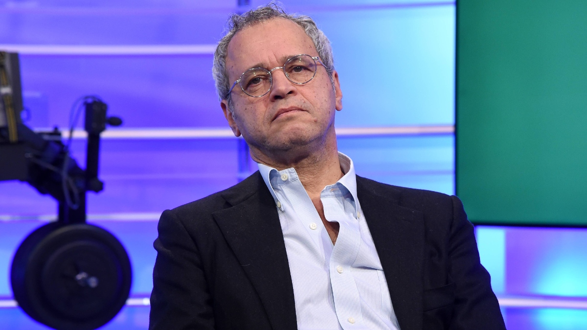 https://wips.plug.it/cips/libero.it/magazine/cms/2025/06/enrico_mentana_malumori_con_travaglio_addio.jpeg