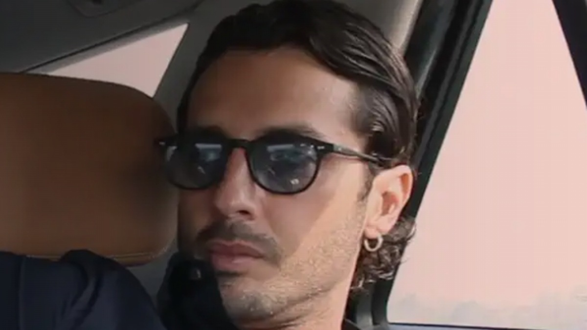 https://wips.plug.it/cips/libero.it/magazine/cms/2025/06/fabrizio-corona-film-streaming-metamorfosi-prime-video.jpg