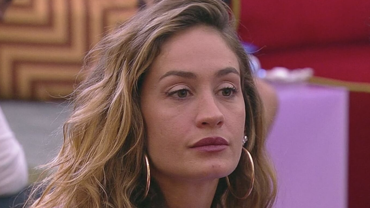 https://wips.plug.it/cips/libero.it/magazine/cms/2025/06/helena_prestes_guai.png
