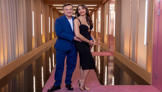 L'amore è cieco, Benedetta Parodi e Fabio Caressa per la prima volta insieme in un dating show su Netflix L'amore è cieco, Benedetta Parodi e Fabio Caressa per la prima volta insieme in un dating show su Netflix