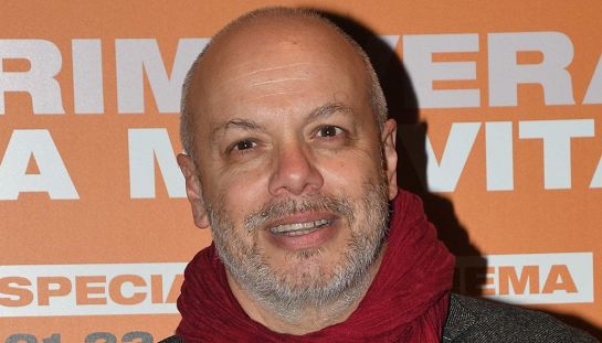Propaganda Live, Diego Bianchi torna in onda dopo il boom con Benigni: ma stavolta non è in diretta. Perché Diego Bianchi, conduttore di Propaganda Live