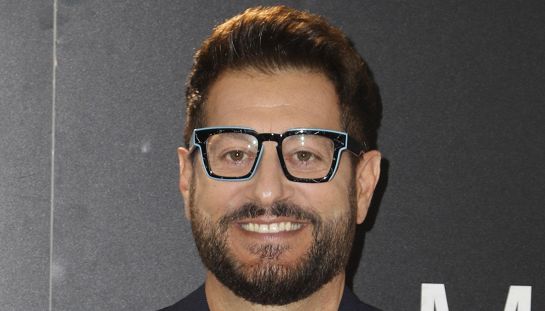 Sarabanda Celebrity stasera 15 giugno Enrico Papi non va in onda