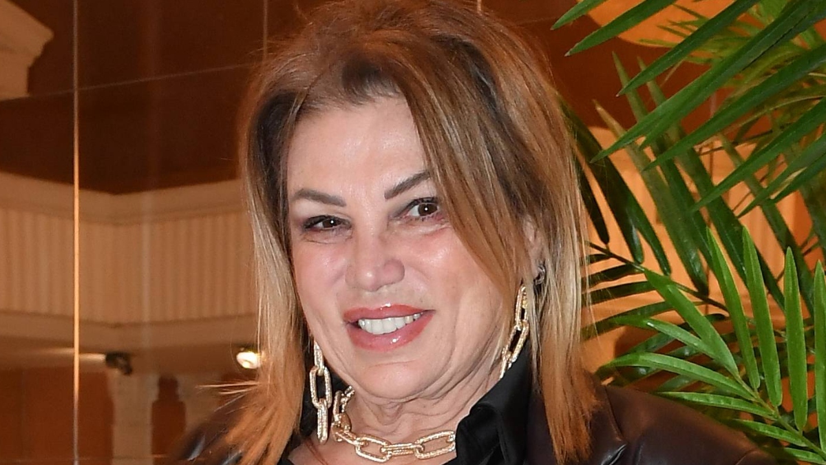 Serena Grandi: “Pazzie per Paolo Sorrentino, mi ha detto no. Maradona? Piccolo ma focoso”