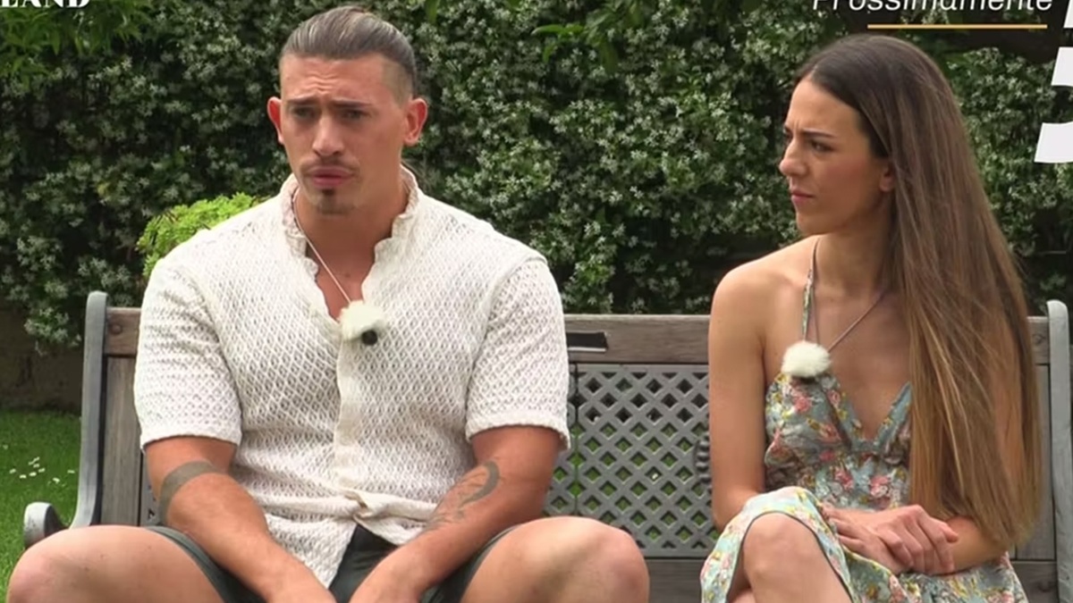 https://wips.plug.it/cips/libero.it/magazine/cms/2025/06/temptation-island-2025-seconda-coppia-simone-sonia-b-in-lacrime-crisi-nerissima.jpg