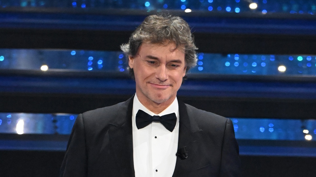 https://wips.plug.it/cips/libero.it/magazine/cms/2025/06/ulisse-alberto-angela-hiroshima-nagasaki-reazioni-social.jpg