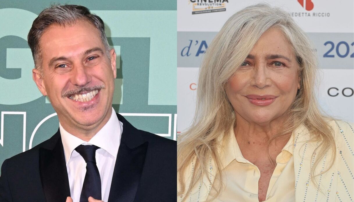 https://wips.plug.it/cips/libero.it/magazine/cms/2025/07/gabriele-corsi-mara-venier.jpg