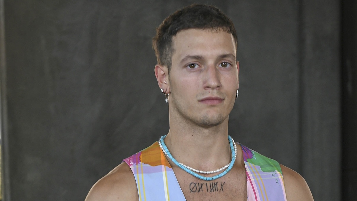 https://wips.plug.it/cips/libero.it/magazine/cms/2025/07/gabriele-esposito.jpg
