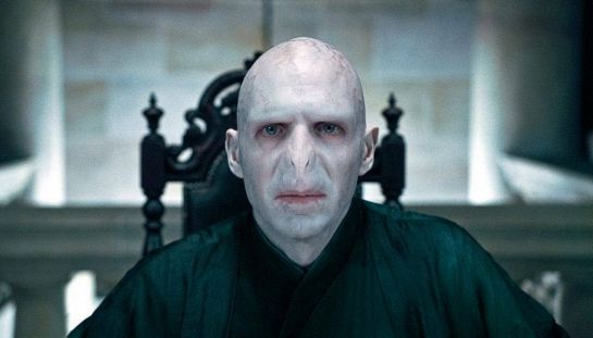 Harry Potter, la serie HBO ha già scelto Voldemort e ci sarà un cambiamento shock Harry potter voldemort serie tv hbo attore