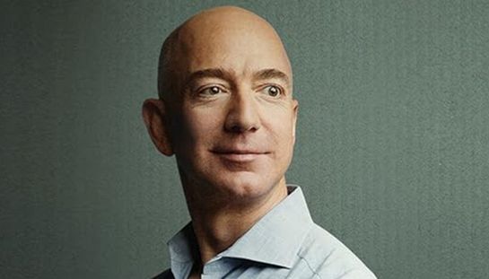 Il film biografico Bezos - La Storia Di Un Genio è disponibile in streaming su Prime Video