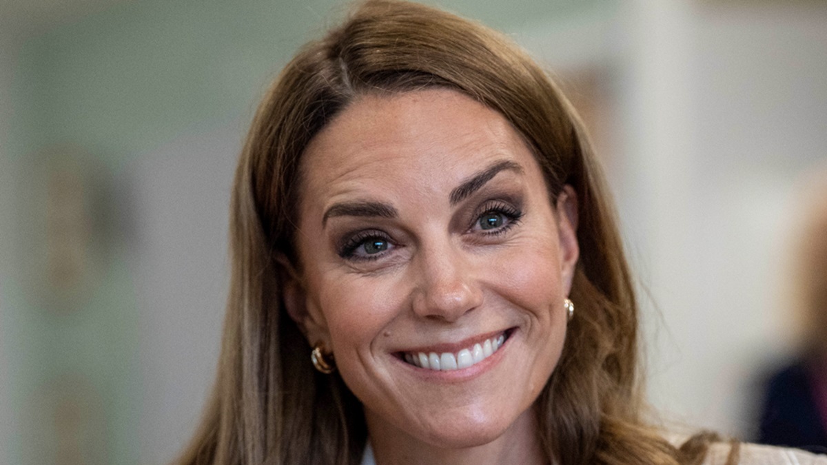 https://wips.plug.it/cips/libero.it/magazine/cms/2025/07/kate-middleton-cancro.jpg