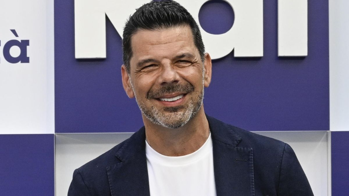 https://wips.plug.it/cips/libero.it/magazine/cms/2025/07/salvo-sottile-intervista.jpg