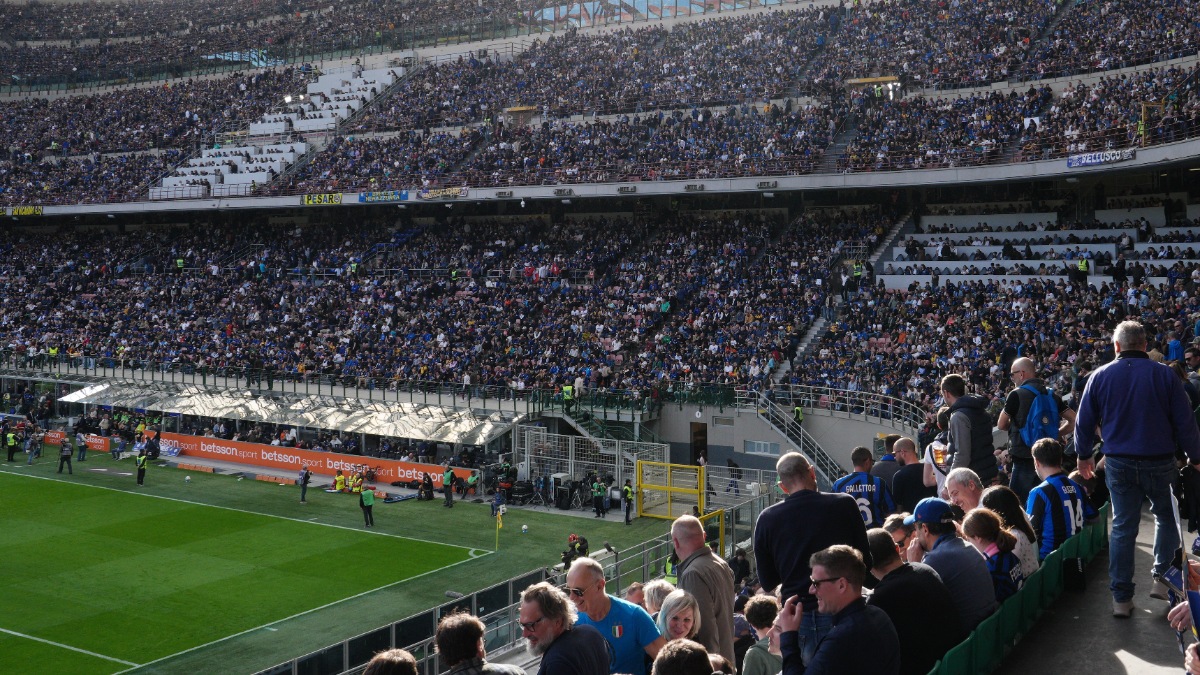 https://wips.plug.it/cips/libero.it/magazine/cms/2025/07/serie_a_2025_26_quanto_costa_calcio_in_tv.jpeg