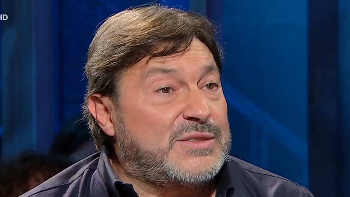https://wips.plug.it/cips/libero.it/magazine/cms/2025/07/sigfrido-ranucci.jpg