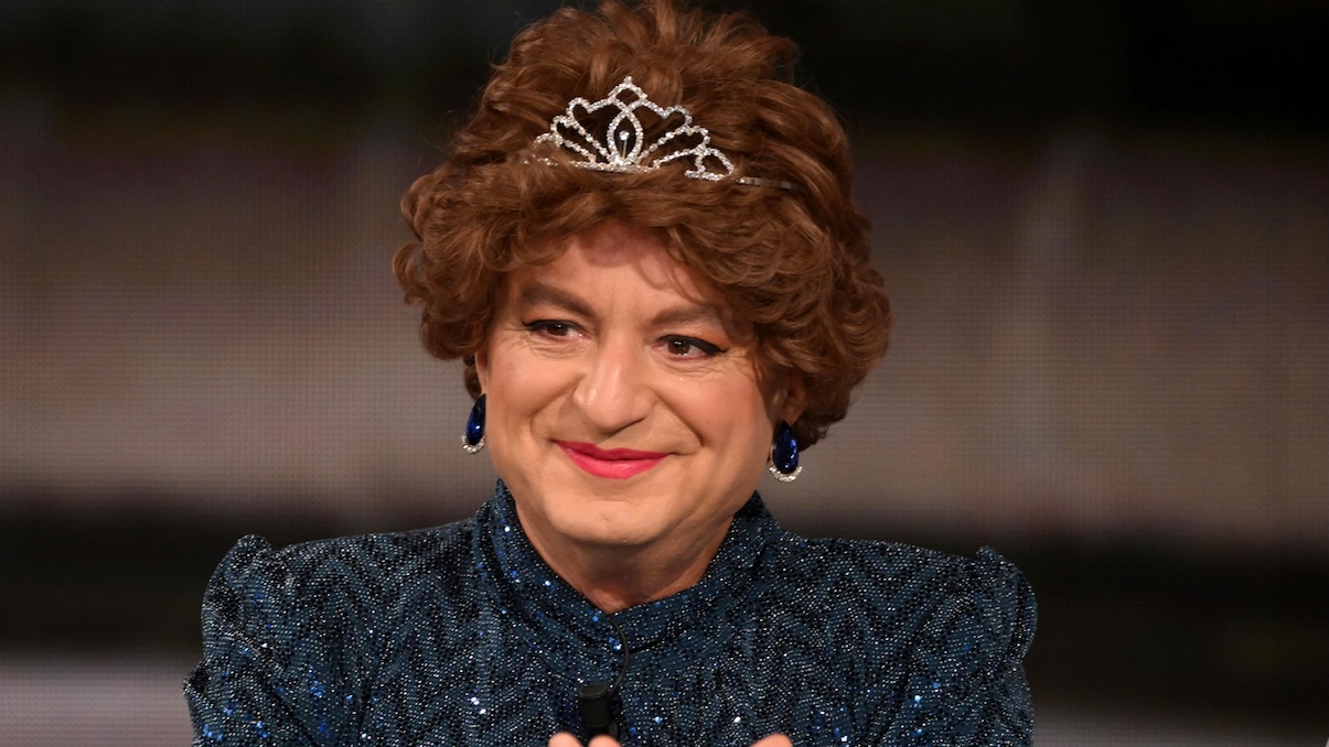 https://wips.plug.it/cips/libero.it/magazine/cms/2025/07/signora-coriandoli.jpg