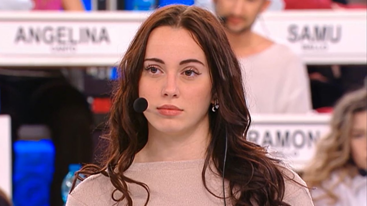 https://wips.plug.it/cips/libero.it/magazine/cms/2025/07/vanessa-bellini.jpg