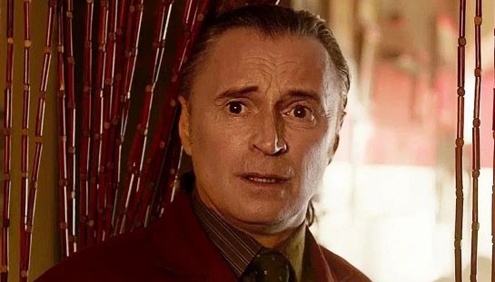 Watson 2, Robert Carlyle sarà Sherlock Holmes nella seconda stagione della serie