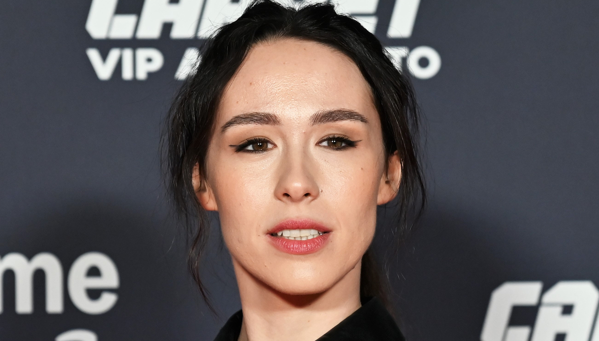 https://wips.plug.it/cips/libero.it/magazine/cms/2025/08/aurora-ramazzotti.jpg