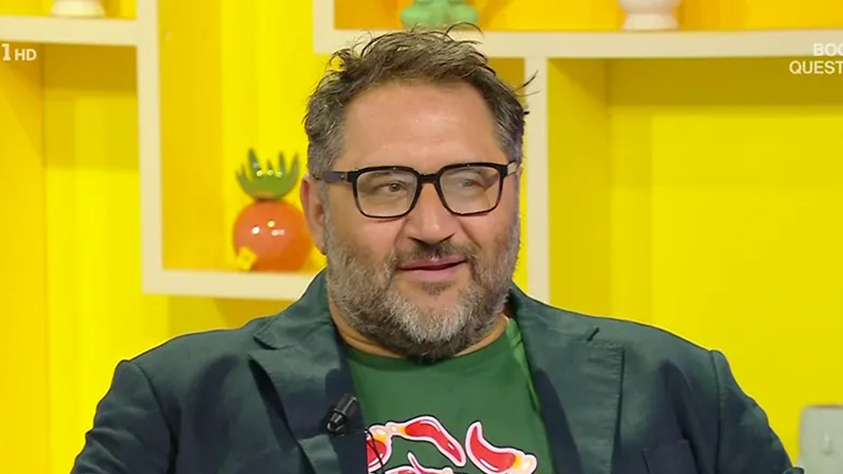 https://wips.plug.it/cips/libero.it/magazine/cms/2025/08/camper-peppone.jpg