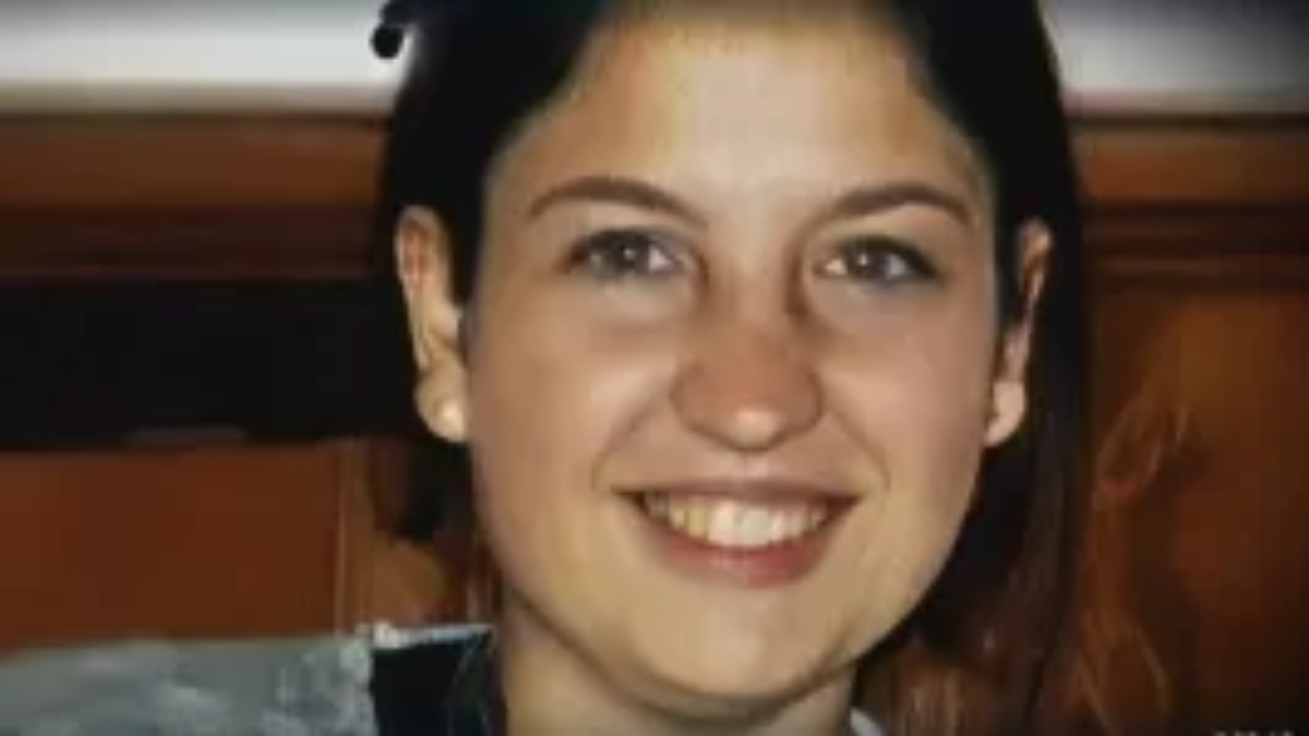 https://wips.plug.it/cips/libero.it/magazine/cms/2025/08/delitto-garlasco-in-tv-il-volto-di-chiara-poggi-e-lo-strano-ripensamento-di-stasi.jpg