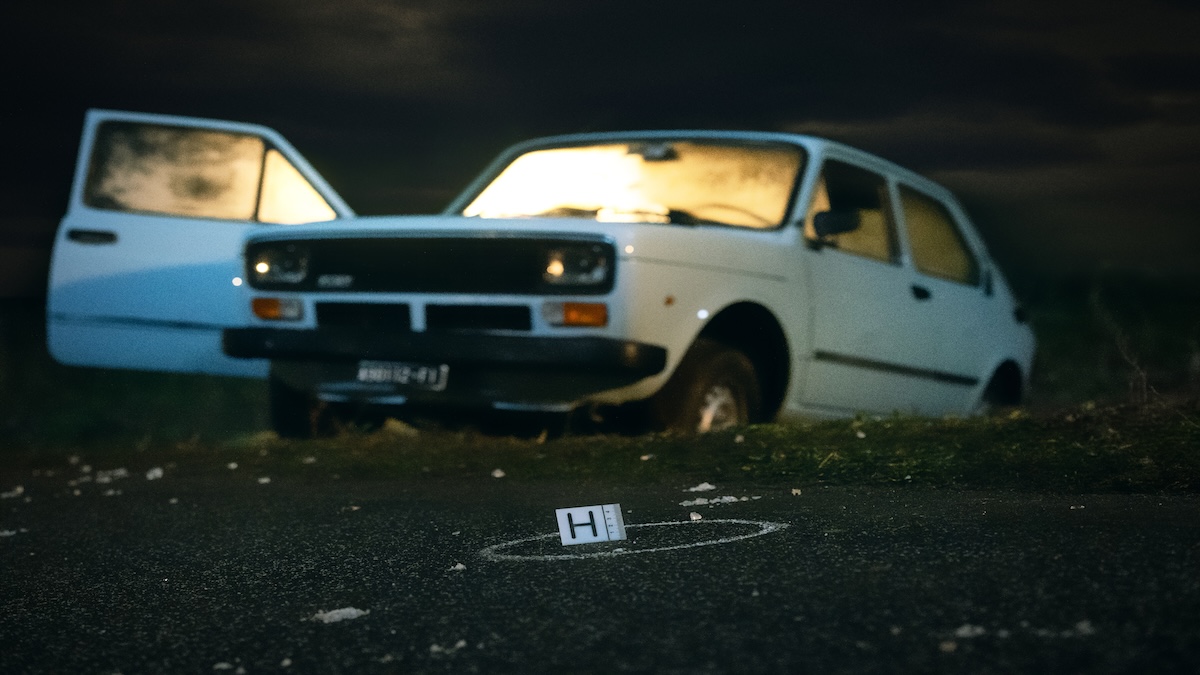 https://wips.plug.it/cips/libero.it/magazine/cms/2025/08/il-mostro-netflix-serie-stefano-sollima-trailer-mostro-di-firenze-nuove-immagini.jpg