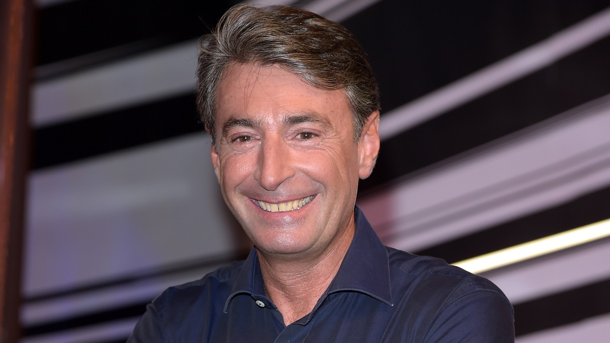 https://wips.plug.it/cips/libero.it/magazine/cms/2025/08/milo-infante-torna-a-settembre-con-ore-14-sera.jpg