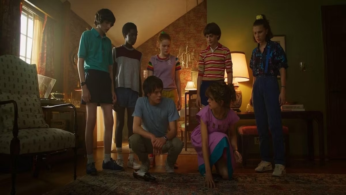 https://wips.plug.it/cips/libero.it/magazine/cms/2025/08/netflix-matt-ross-duffer-passano-a-paramount-mega-contratto-ufficiale.jpg