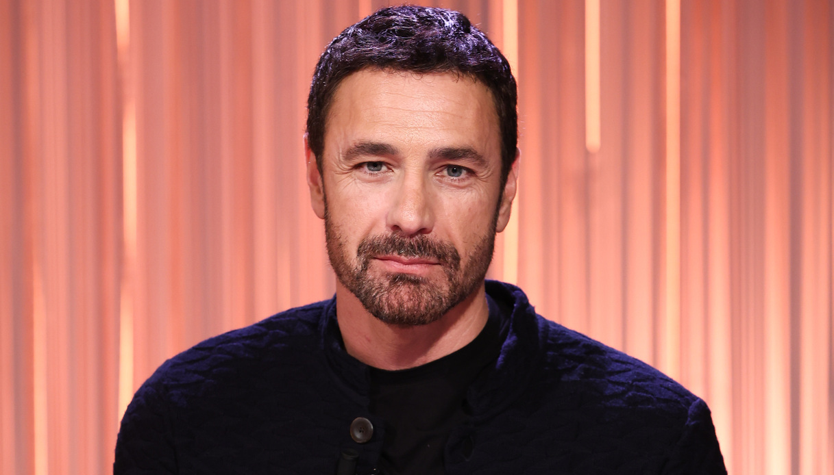 https://wips.plug.it/cips/libero.it/magazine/cms/2025/08/raoul-bova-2.jpg