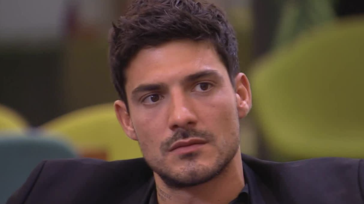 Lorenzo Spolverato, rumors sul debutto in Rai: dal Grande Fratello a una fiction amatissima. Dove lo vedremo