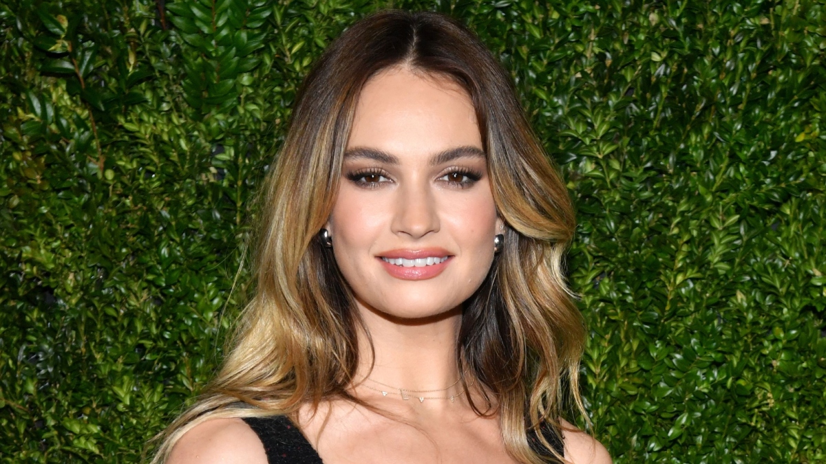 https://wips.plug.it/cips/libero.it/magazine/cms/2025/08/swiped-trama-trailer-cast-quando-esce-film-disney-plus-lily-james-dan-stevens.jpg