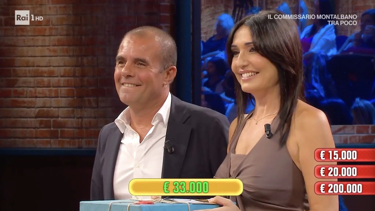 https://wips.plug.it/cips/libero.it/magazine/cms/2025/09/affari-tuoi-9-settembre-2025.jpg