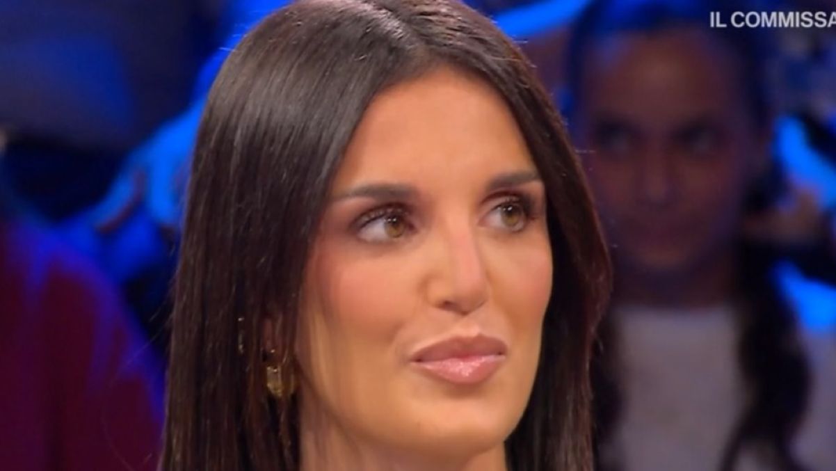 https://wips.plug.it/cips/libero.it/magazine/cms/2025/09/affari-tuoi-puntata-16-settembre-2025.jpg