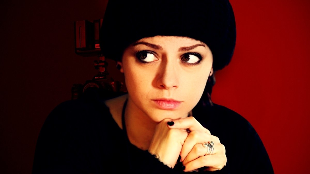 https://wips.plug.it/cips/libero.it/magazine/cms/2025/09/annalisa-e-su-prime-video-con-babbo-natale-non-viene-dal-nord.jpg